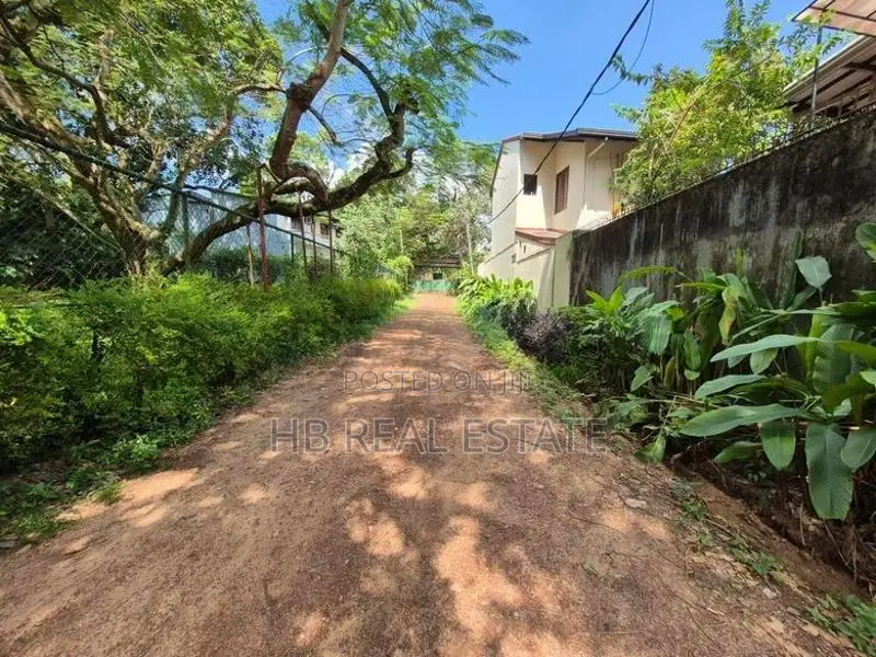 Highly Residential Area Bare Land for Sale Boralesgamuwa