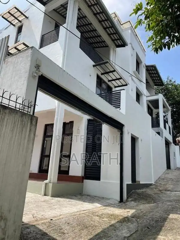 10 P With Brand New House Sale Pannipitiya