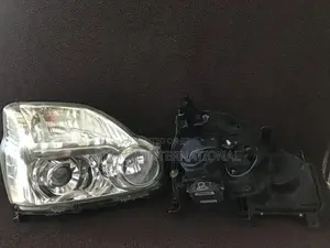 Nissan X Trail Nt31 Head Light Lh/rh