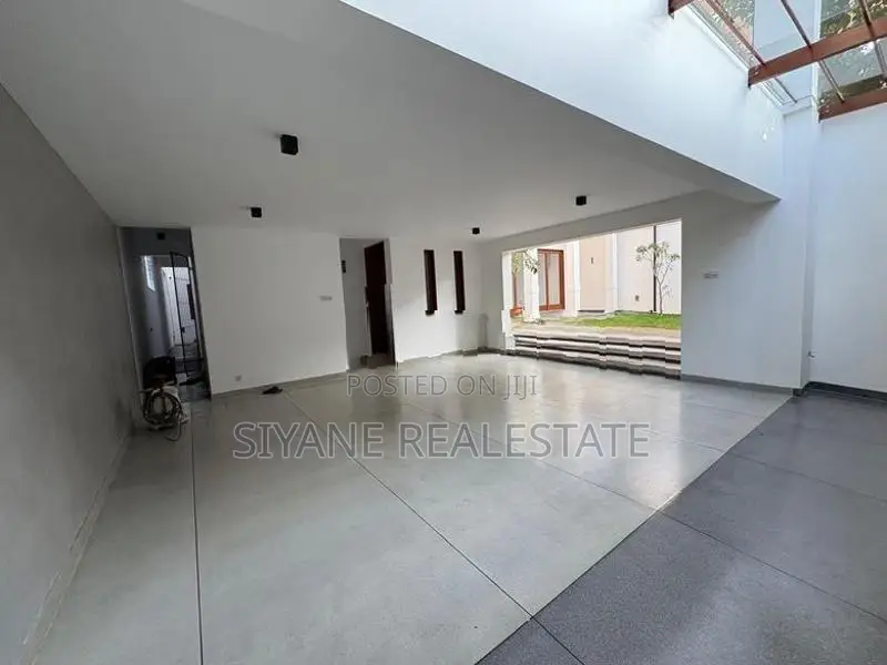 Beautiful Luxury 3 Storey House with Rooftop Bar for Sale Kotte
