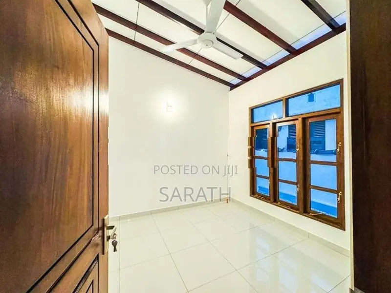 Super Brand New House Sale Athurugiriya