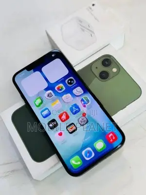 Apple iPhone 13 5G 128GB (Used)