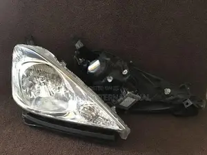 Honda Fit Shuttle Gp2 Head Light Xenon