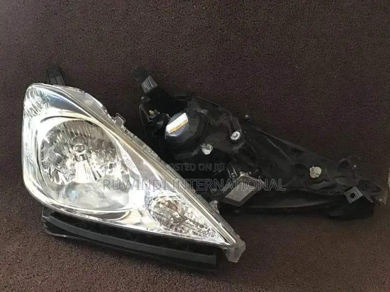 Honda Fit Shuttle Gp2 Head Light Xenon