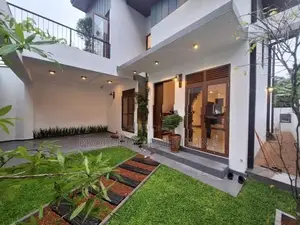 col 5 nawala bodaring luxury house for sale
