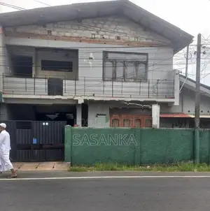 Dehiwala Land with House available for Sale