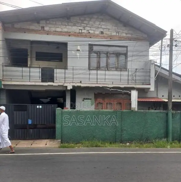 Dehiwala Land with House available for Sale