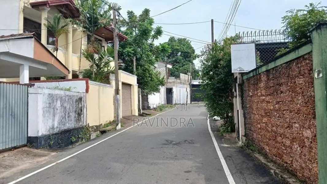 Land for sale in Kalubowila