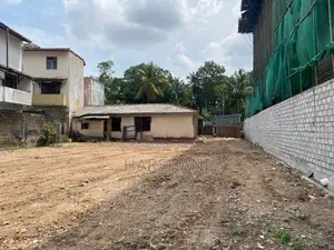 30 Perches Residential Land for Sale Close to Main Road Dehiwala
