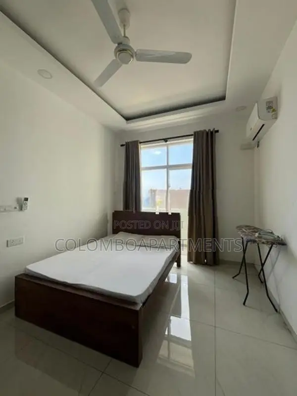 2 Bedroom Furnished Apartment for Long -Term Rent in Wellawatte