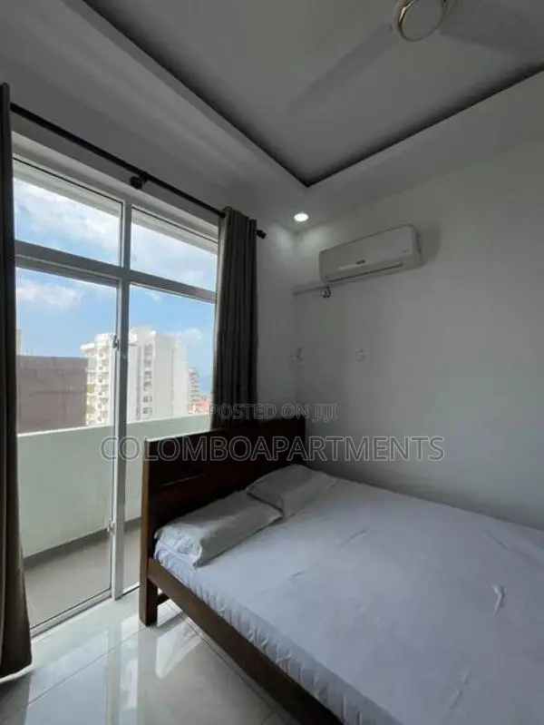 2 Bedroom Furnished Apartment for Long -Term Rent in Wellawatte