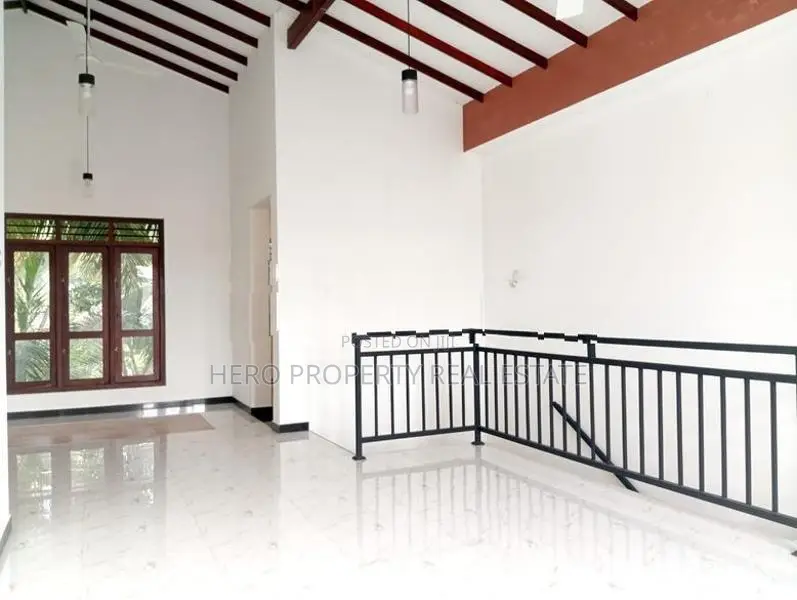 (NSK2602-001)Modern House for Sale in Kottawa