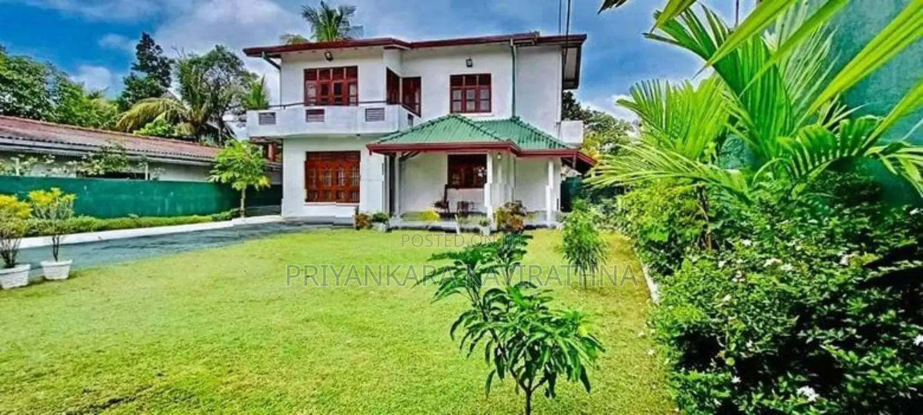 පර්චස් 20 ක අංගසම්පූර්ණ දෙමහල් නිවස විකිනීමට - පිලියන්දල