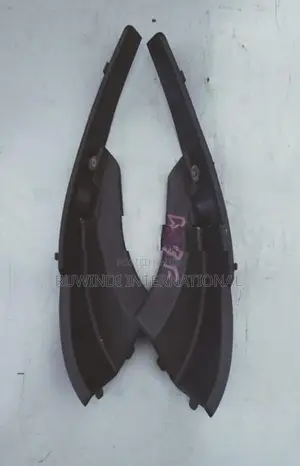 Mazda Demio DE3FS Wiper Panel End