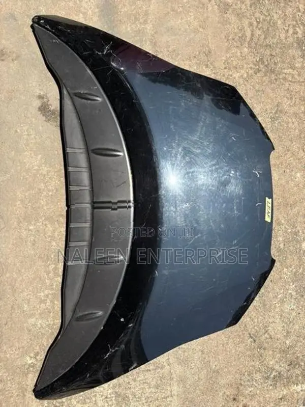 Nissan Leaf Bonnet