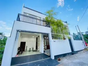 Modern Home For Sale with Rooftop Athurugiriya