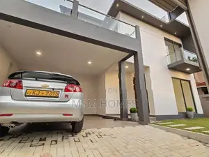 Good Condition Brand New Box Modern House For Sale in Negombo
