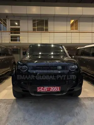 Land Rover Defender 110 2023