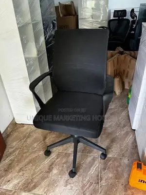 Imported Plastic bk Office Chairs