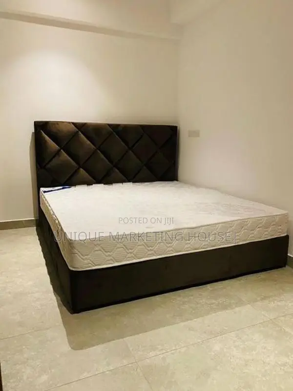 Modern Cusion Beds
