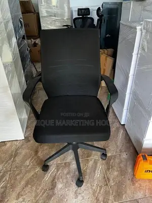Imported Plastic bk Office Chairs