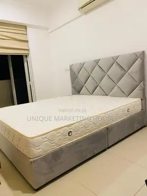Modern Cusion Beds