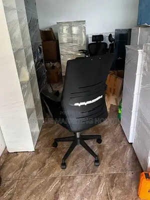 Imported Plastic bk Office Chairs