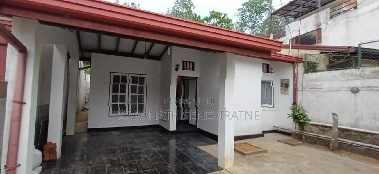 House For Sale in Athurugiriya Millenium City Complex