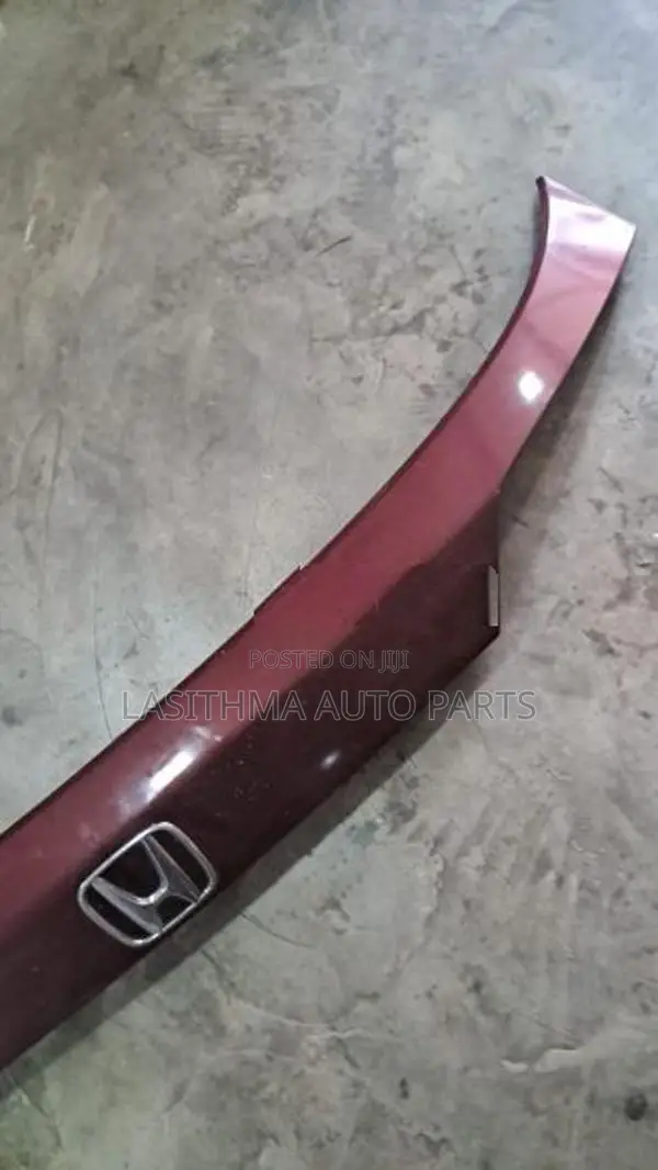 Vezel Rear Garnish