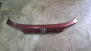 Vezel Rear Garnish
