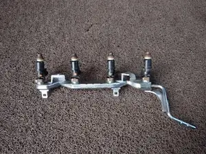 HONDA FIT GP5 INJECTOR RAIL