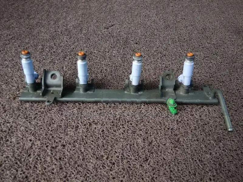 CHEVROLET CRUZE HR52S INJECTOR RAIL
