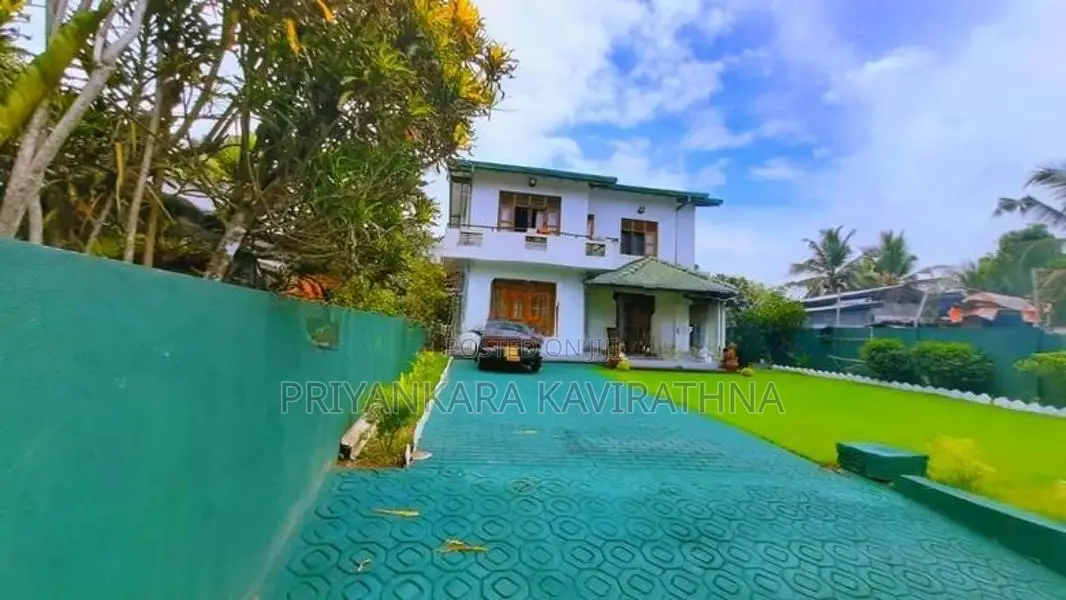 20 Peech - Bungalow Type 2 Storied House in Piliyandala