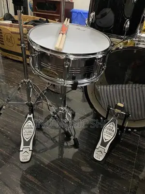 Pearl Acoustic Drum Set