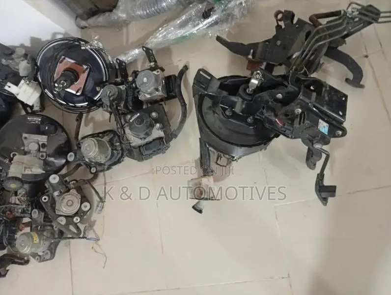Nissan Caravan E26 Booster