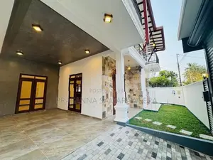Brand New Solid Super Luxury 2 Storey House for Sale Piliyandala Town