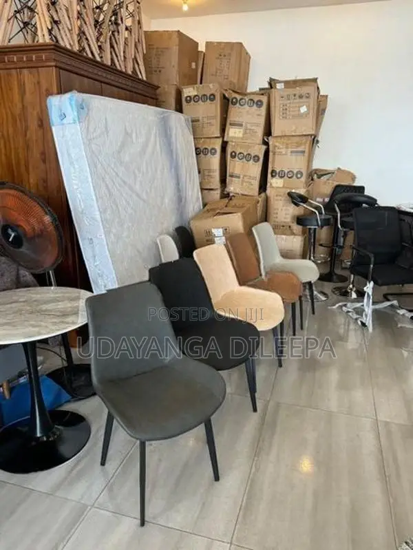 Coffee Shop Dining Table with Chairs