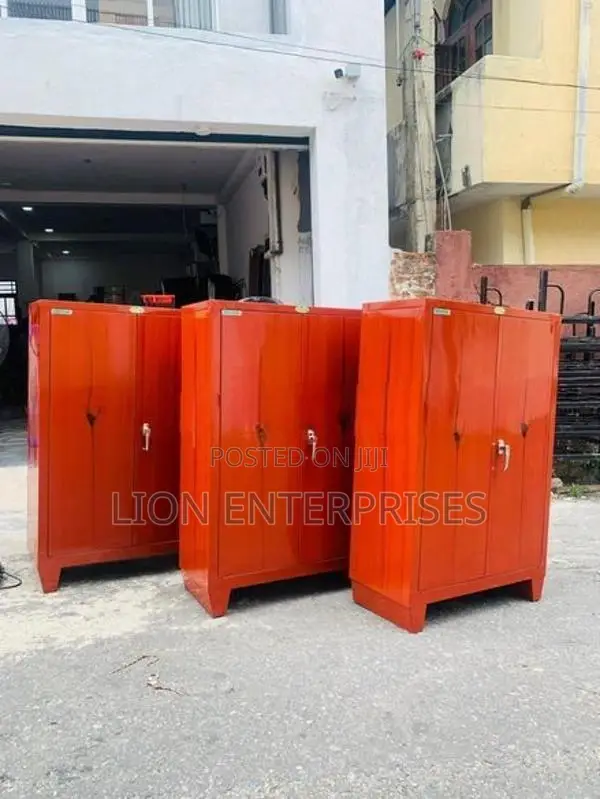 4×2.5 Ft Half 2 Door Cupboards