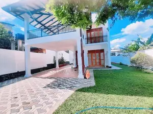 අති සුඛෝපභෝගී නවීනතම සුවිසල් දෙමහල් නිවස විකිණීමට Piliyandala Town