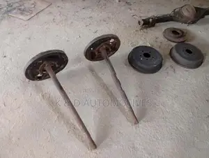 Toyota Dolphin Axle