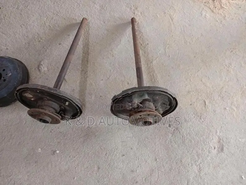 Toyota Dolphin Axle