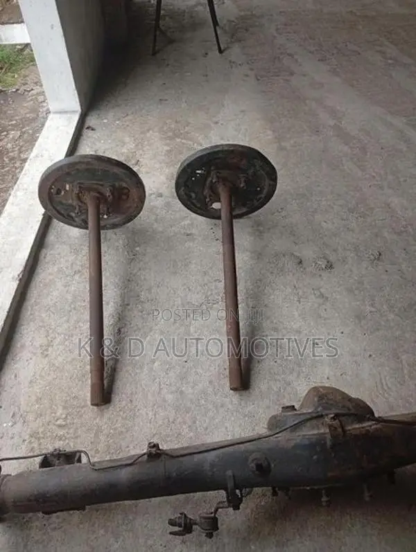 Toyota Dolphin Axle