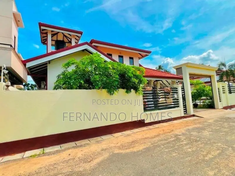 Swimming Pool New Furnished Luxury Villa For Sale In Negombo Area