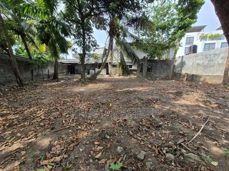 13.7 Perches Residential Bare Land for Sale Thalapathpitiya