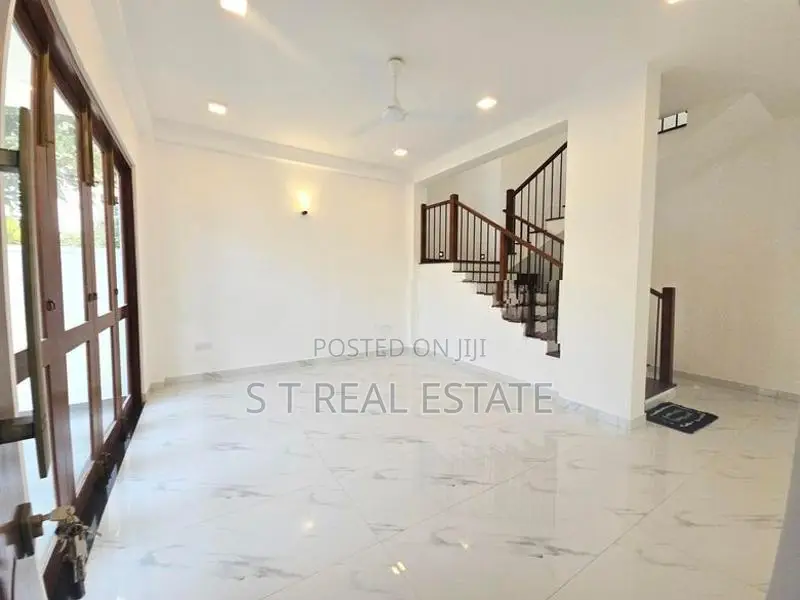 Modern Designed Luxury Three Storey House for Sale in Kottawa