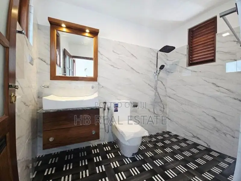 Modern Designed Luxury Two Storey House for Sale Piliyandala