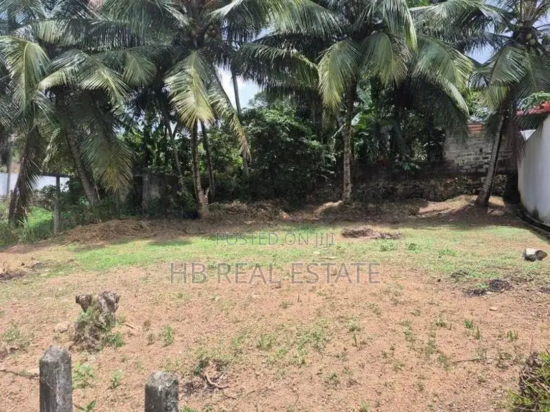 10 Perches Residential Bare Land For Sale
