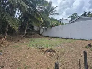 10 Perches Residential Bare Land For Sale