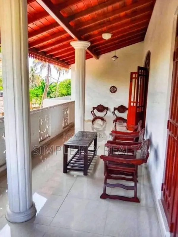 Beutiful two store house for sale in kadawatha kirillawala