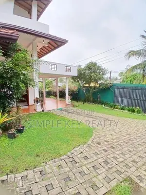 Beutiful Three Store House for Sale in Kiribathgoa Makola